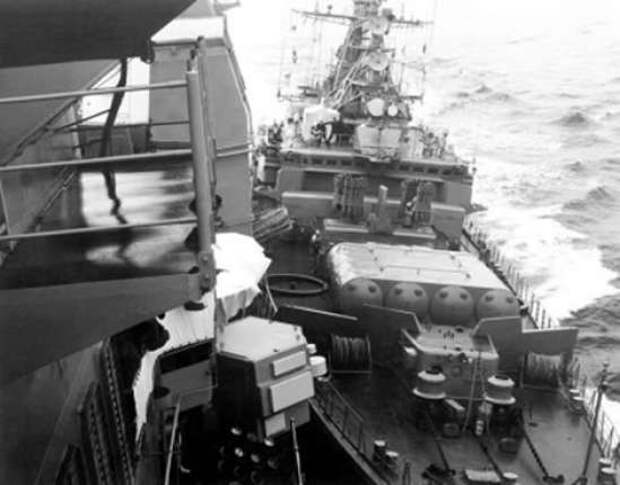 Морской таран Советского сторожевика в борт американского крейсера