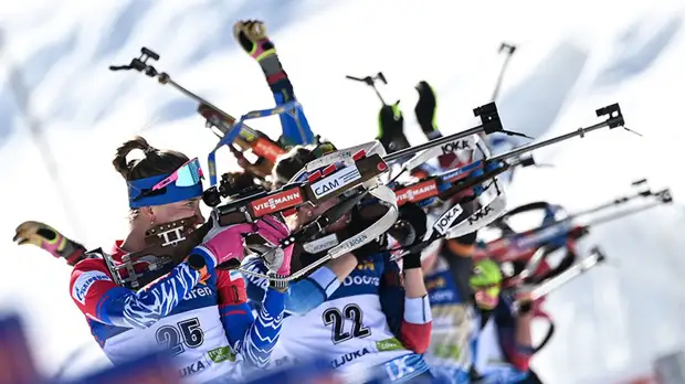 «Вина здесь всеобщая»: о чём говорили после неудачного выступления сборной России на ЧМ по биатлону