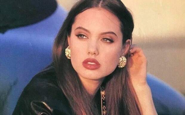 Анджелина Джоли в 1992 году Анджелина Джоли в 1992 году
