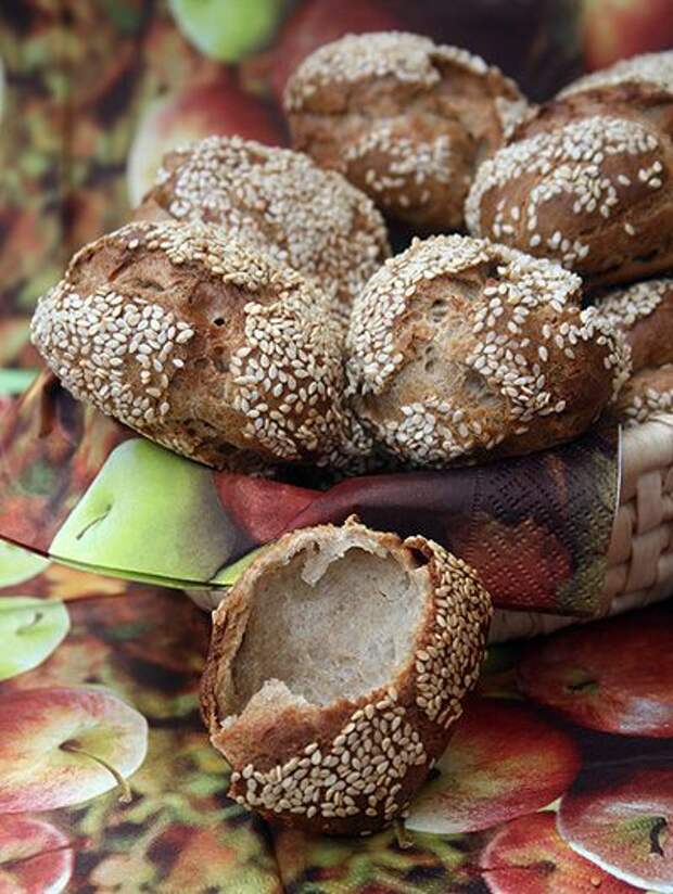 ЗАВАРНЫЕ РЖАНЫЕ БУЛОЧКИ