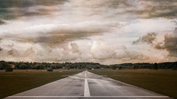 The small airfield by Axel Hoffmann on 500px.com