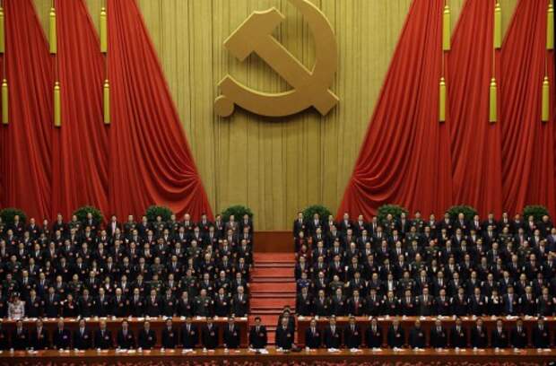 Советская и китайская модели социализма: взгляд из Китая
