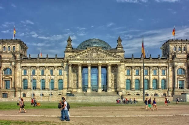 Эксперт Фюст: ФРГ грозит стагнация из-за нынешней экономической политики