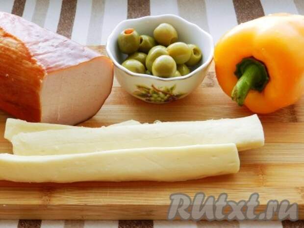 Приготовить ингредиенты для начинки. 