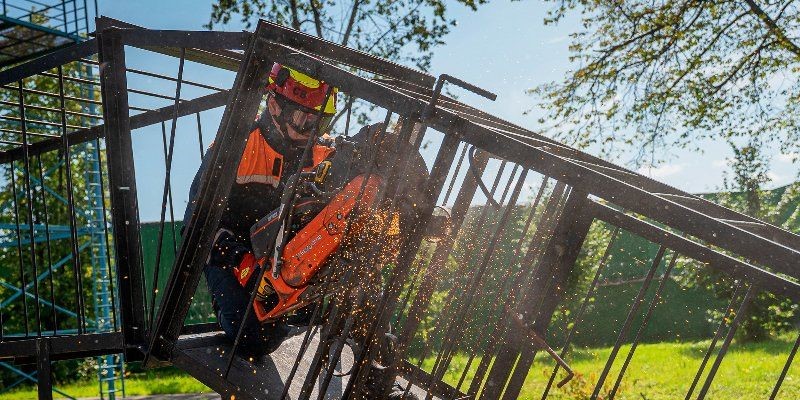 В Пожарно-спасательном центре определили лучшего спасателя