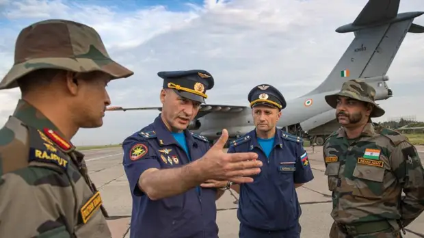 Россия и Индия намерены укрепить оборонное сотрудничество