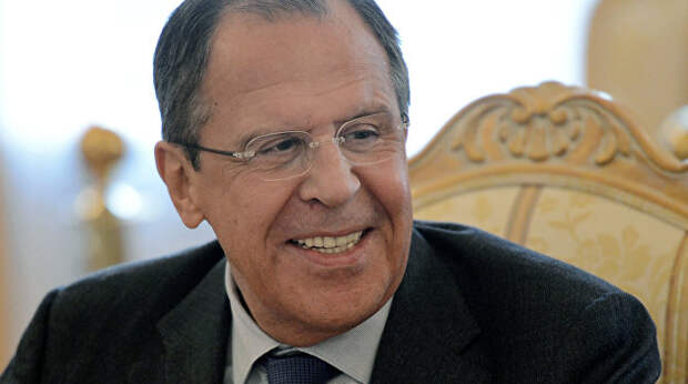 Лавров: Наслаждаюсь творчеством Зеленского Лавров: Наслаждаюсь творчеством Зеленского