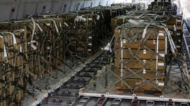 Заявления Трампа об Украине – чистый развод. Фото: © www.globallookpress.com/Senior Airman Faith Schaefer/Keystone Press Agency