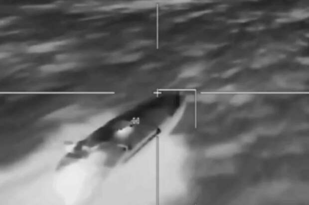 Уничтожение безэкипажного катера ВСУ в Черном море сняли с воздуха