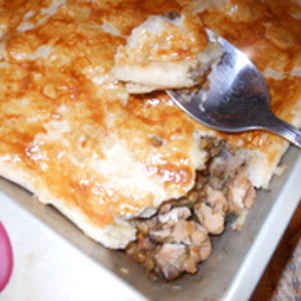 Чечевичная запеканка с куриной грудкой и грибами