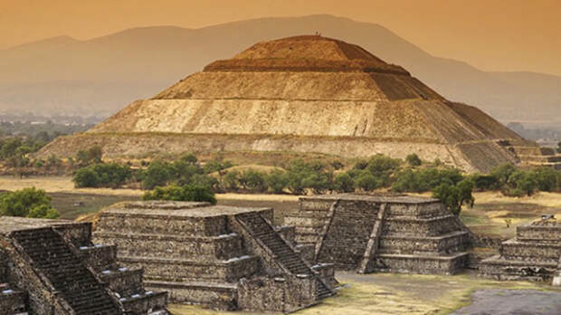 Все впечатляющие пирамиды Теотиуакана строились одновременно.