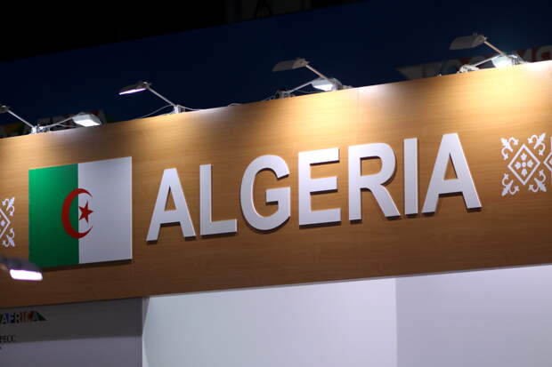 Алжир хочет открыть границы для туристов из России