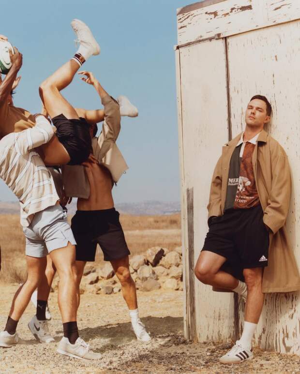 Рождение звезды: Николас Холт отмечает 35-летие Рождение звезды: Николас Холт отмечает 35-летие