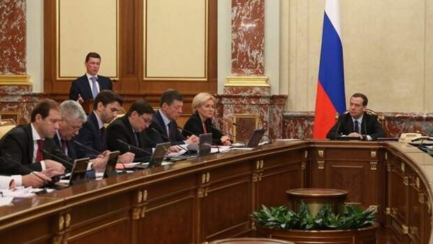В правительстве РФ предпочитают бороться с бедными, а не с бедностью
