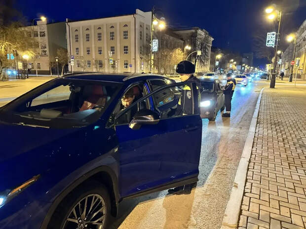 В Тюмени прошёл рейд Госавтоинспекции с выявлением 32 нарушителей за вечер