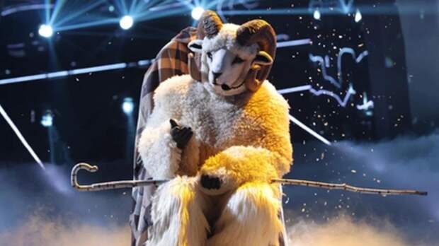 В свежем выпуске шоу «Маска» проект покинул известный телеведущий