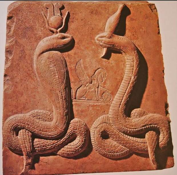 Госпожи Двух земель - Уаджит и Нехбет