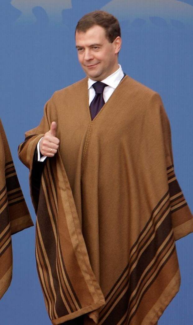 Путин в халате