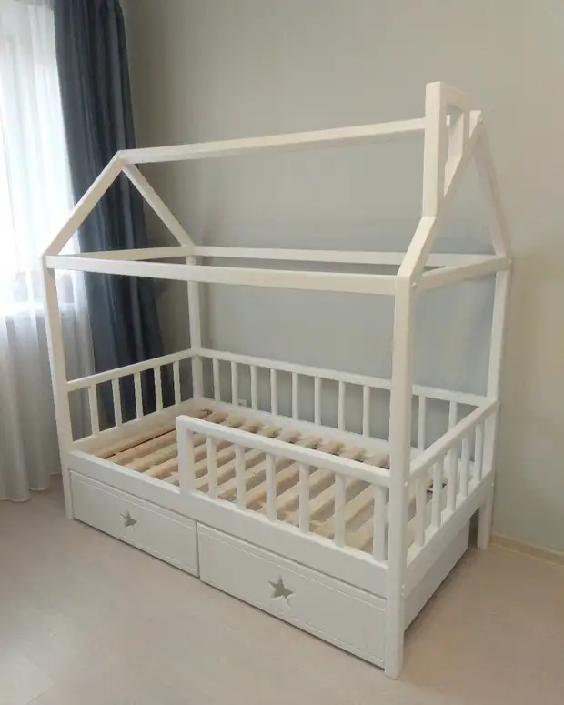 #ВыбирайТверское: житель Твери открыл мастерскую, где делает мебель и кукольные домики