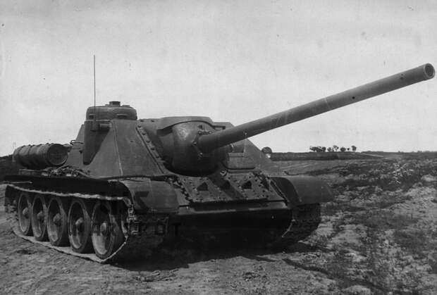 Су-100 в игре и в жизни