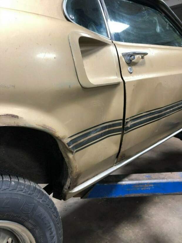 Ford Mustang 1969 года, который простоял 40 лет без движения