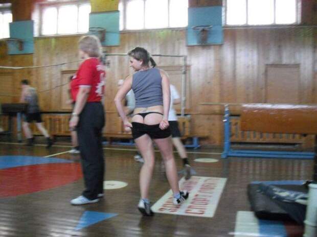 Девушки из любой тренировки сделают шоу девушки, качалка, клуб, прикол, спортсменки, треня
