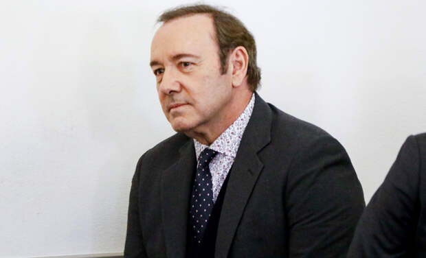 Прокуратура США сняла с Кевина Спейси обвинения в сексуальных домогательствах