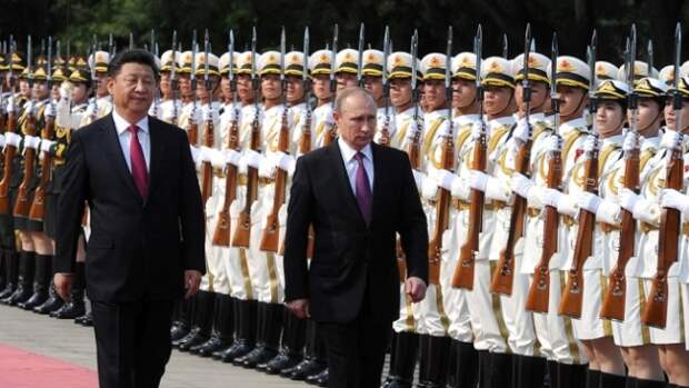Азиатский кризис: почему Китай зовет Путина на помощь для борьбы с США