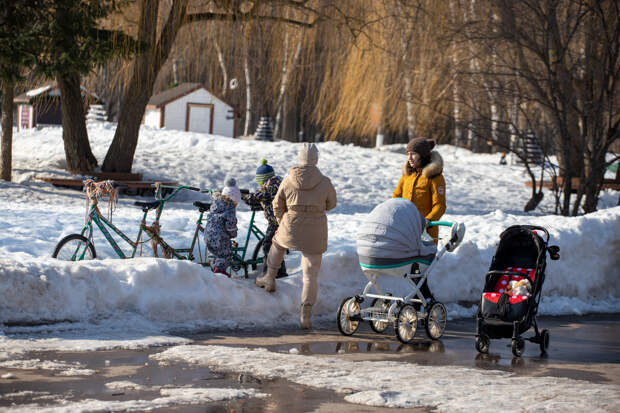 Более 10 предприятий Тульской области включились в программу поддержки рождаемости