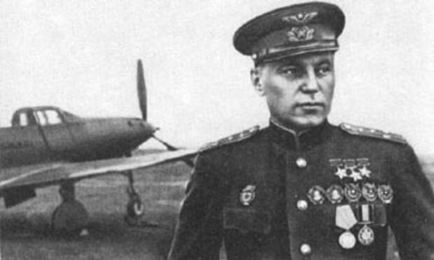 Зачем в первый день Великой Отечественной ас Покрышкин сбил советский самолет