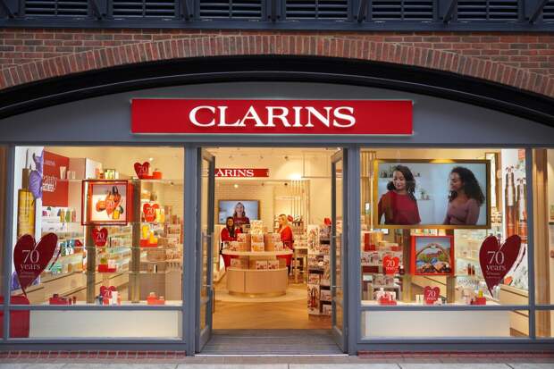 Clarins зарегистрировала в России товарные знаки на солнцезащитные кремы
