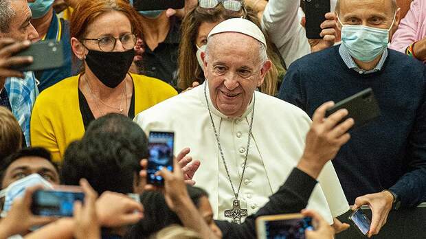 Папа римский Франциск призвал к легализации однополых браков