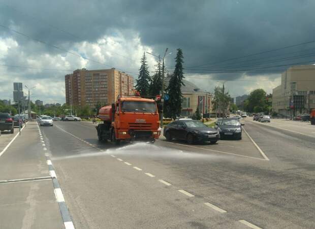 Уборка улиц, вывоз смета и окос газонов продолжатся в Туле 18 июня