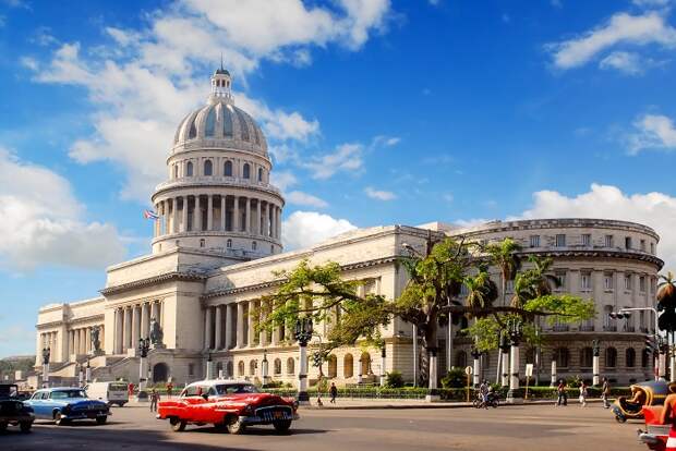 Главное здание страны, Капитолий, был построен в 1929 году (La Habana Vieja, Куба). | Фото: viajesyfotografia.com.