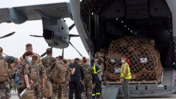 Американцы бросили украинских военных на своей базе в Кабуле