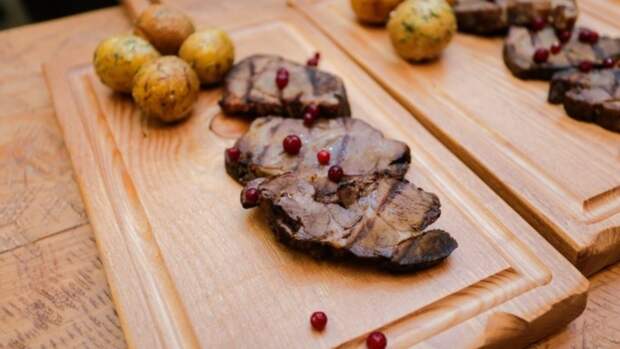 Соус с бактериями стал причиной штрафа для владельца кафе в Барнауле