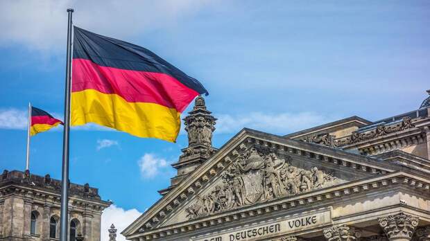 В Германии призвали выслать украинского посла за критику поставок оружия