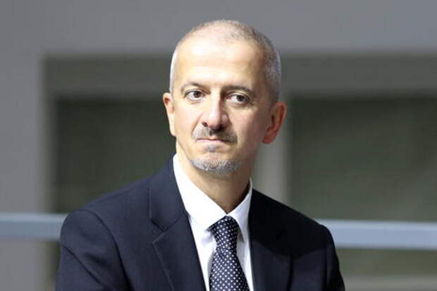 Скандальный режиссёр Константин Богомолов назначен и.о. ректора Школы-студии МХАТ несмотря на протесты коллектива