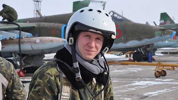 Видео: В честь погибшего в Сирии летчика Романа Филипова назван самолет