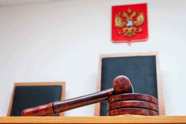 Суд отправил топ-менеджера "дочки" РЖД под домашний арест за мошенничество