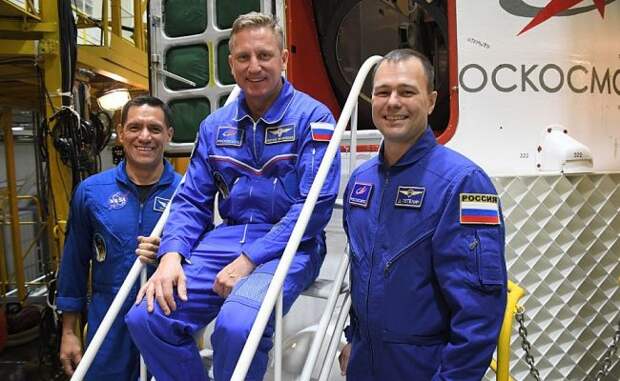 К Международной космической станции на российском корабле стартовал новый российско-американский экипаж