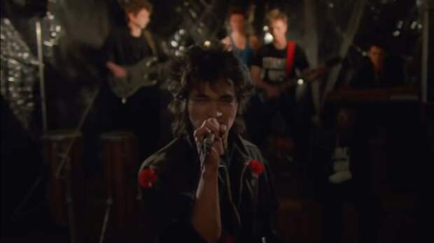 Драма «Асса» с Виктором Цоем выйдет в повторный прокат к 60-летию со дня рождения певца