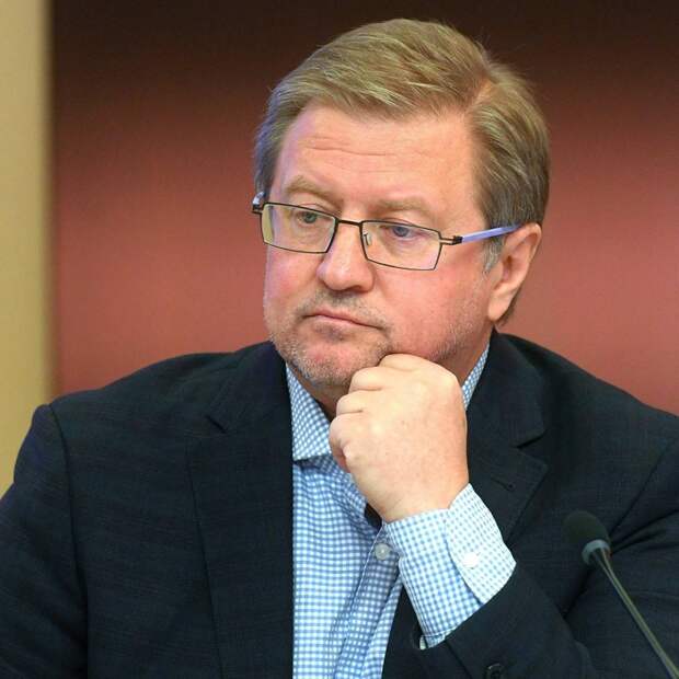 Лепехин предложил назначить Азарова на пост главы правительства Беларуси Лепехин предложил назначить Азарова на пост главы правительства Беларуси