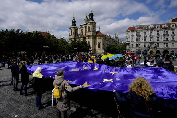 Welt: ЕС согласовал черновик документа о гарантиях безопасности для Украины