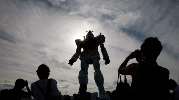 Guardian: двигает рукой и преклоняет колено — в Японии показали шагающего гигантского робота