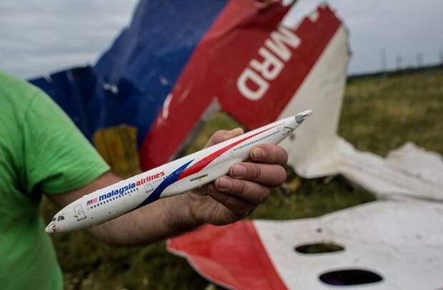 ЕС призывает Россию признать ответственность за крушение Boeing в Донбассе
