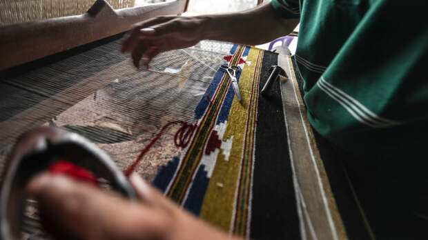 Культурный код в узоре: почему производство ковров в Дагестане может исчезнуть