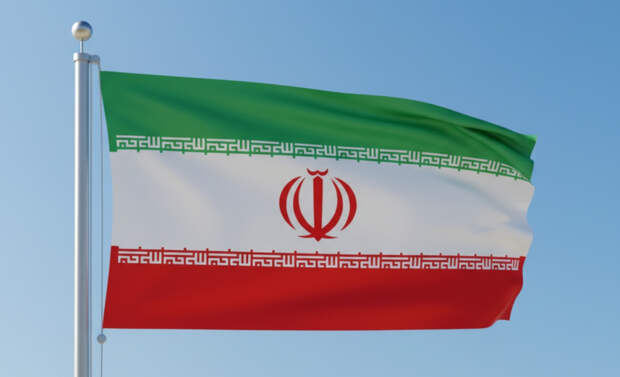 Иран меняет правила судоходства в Ормузском проливе из-за военной обстановки