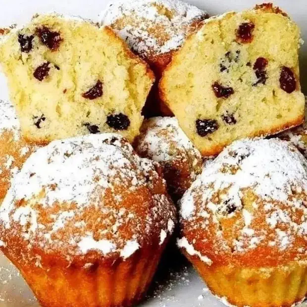 Идеальный завтрак- кексики к чаю. Можно с изюмом, можно с орешками