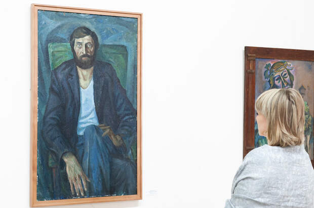 В Картинной галерее Адыгеи работает выставка «Мужской портрет», посвященная Дню защитника Отечества